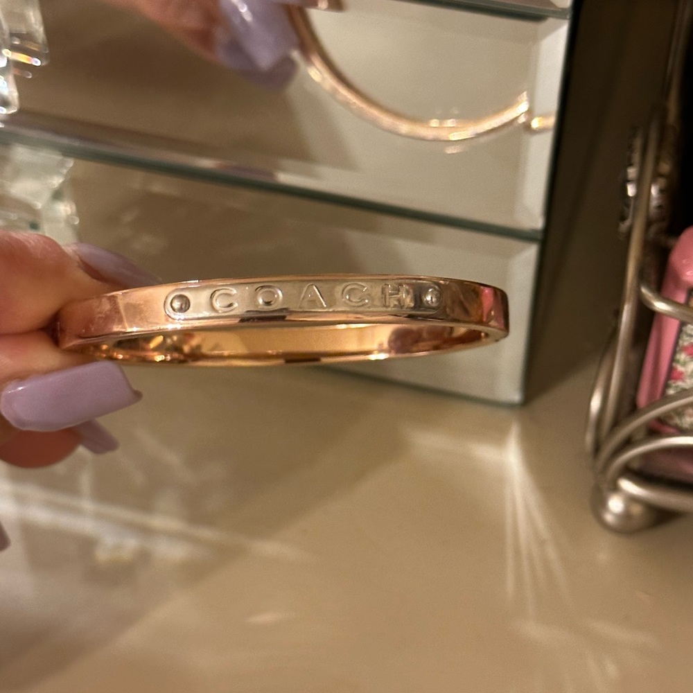 Coach woman’s bracelet🔥🥰